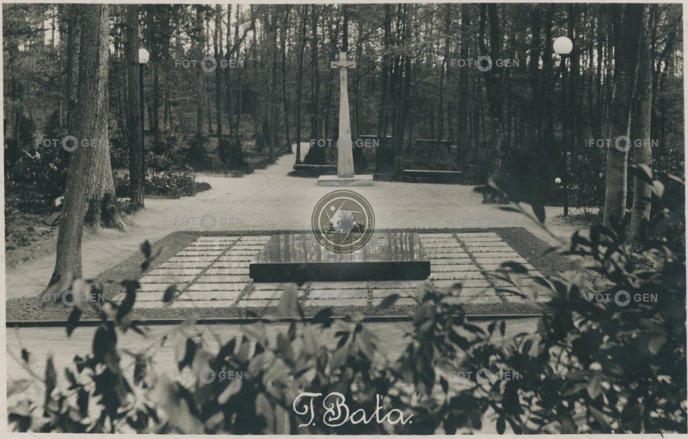 Hrob Tomáše Bati na lesním hřbitově