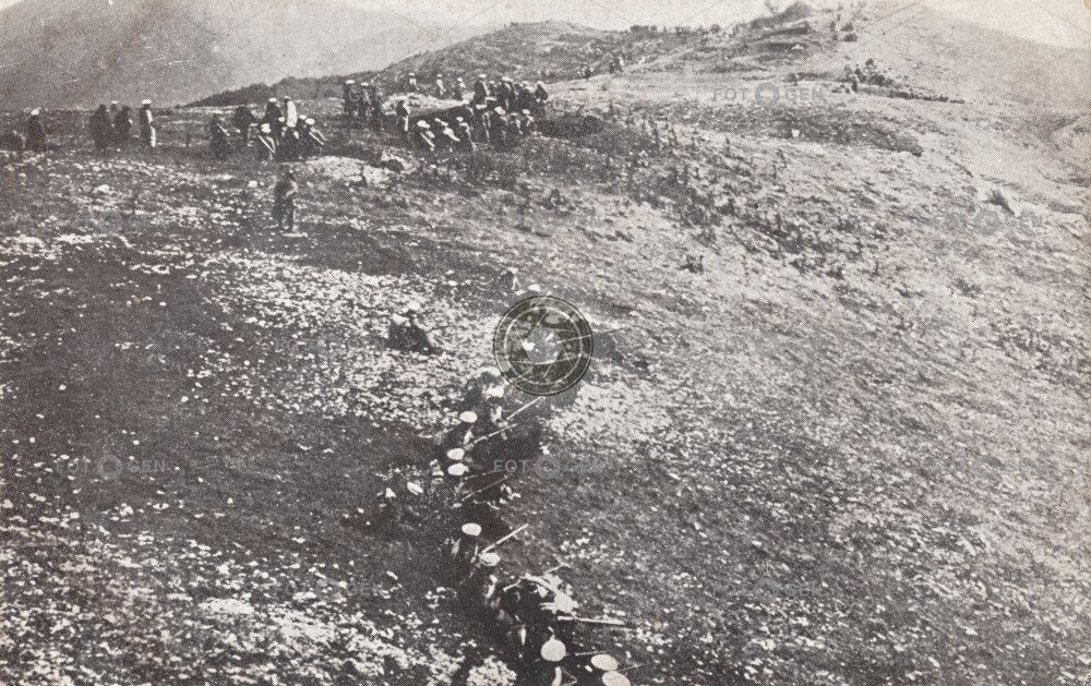 Bulharská pěchota při palbě na Drinopol (Turecko)