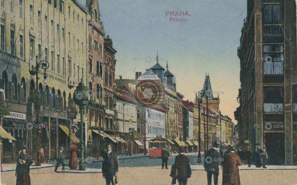 Ulice Na Příkopě v pohledu od Václavského náměstí