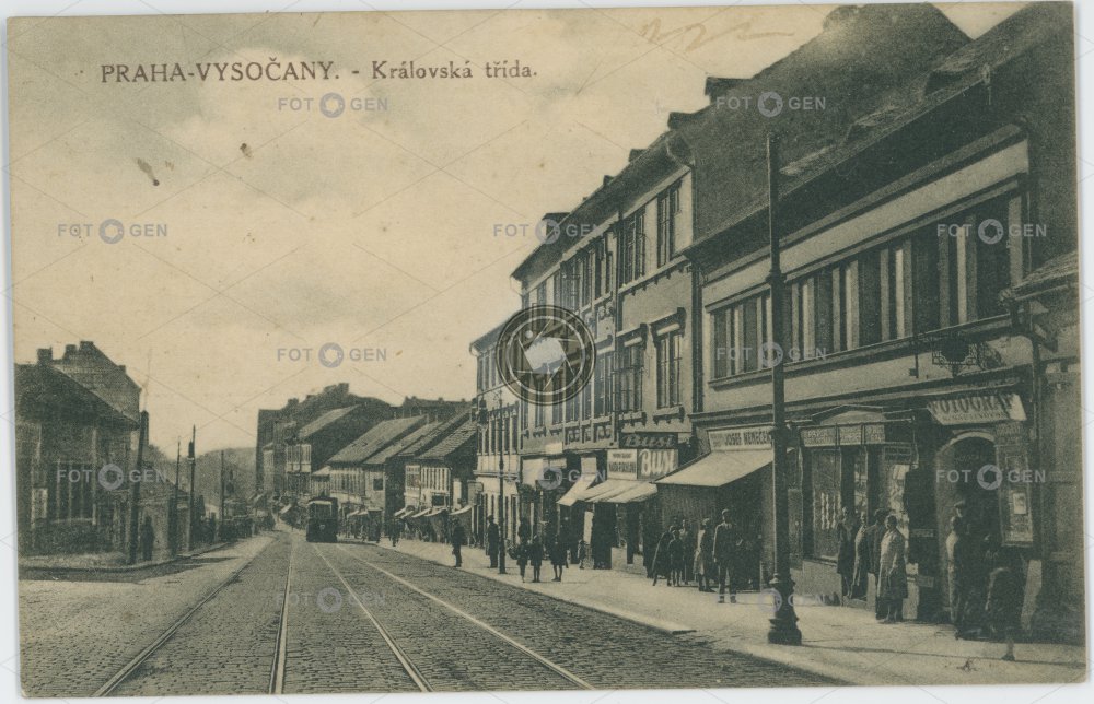 Královská třída, dnes ulice Sokolovská.