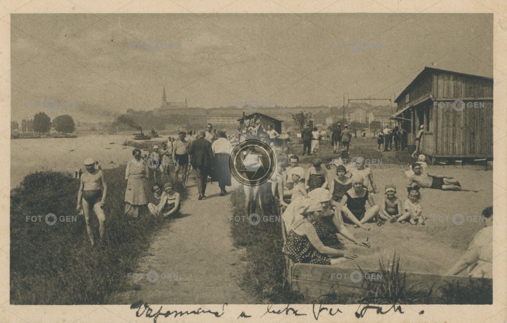 Hřiště svazu D.T.J.Č. na Veslařském ostrově kolem roku 1925