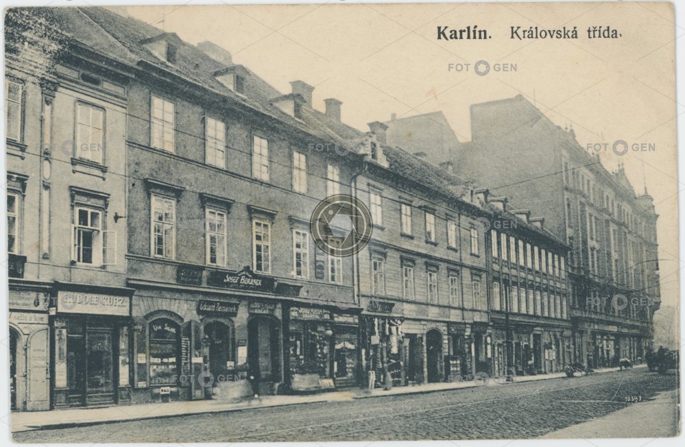 Královská třída, dnes ulice Sokolovská, Karlín.