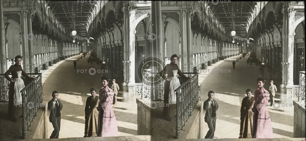 Mariánské Lázně, Havní - litinová kolonáda, kolorovaný stereodiapozitiv, kolem 1900. Kolonáda postavena 1888 - 1889. 