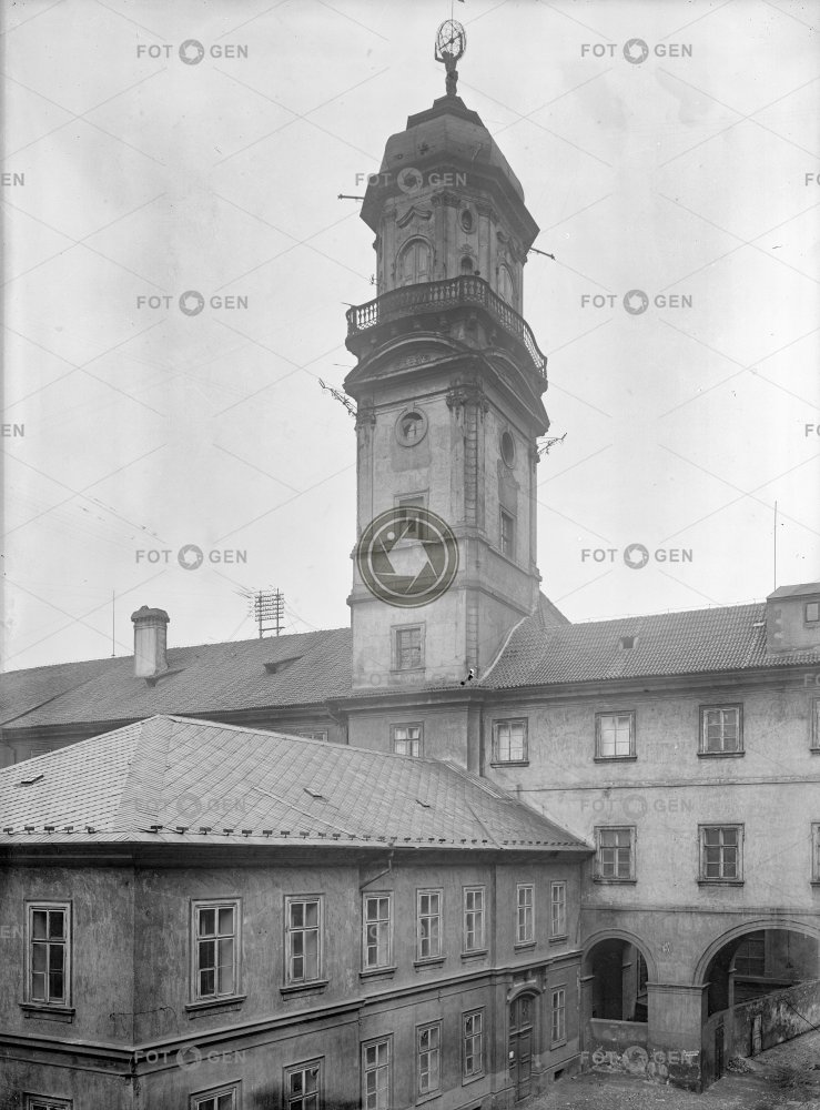 Praha, Klementinum, astronomická věž,  kolem 1907