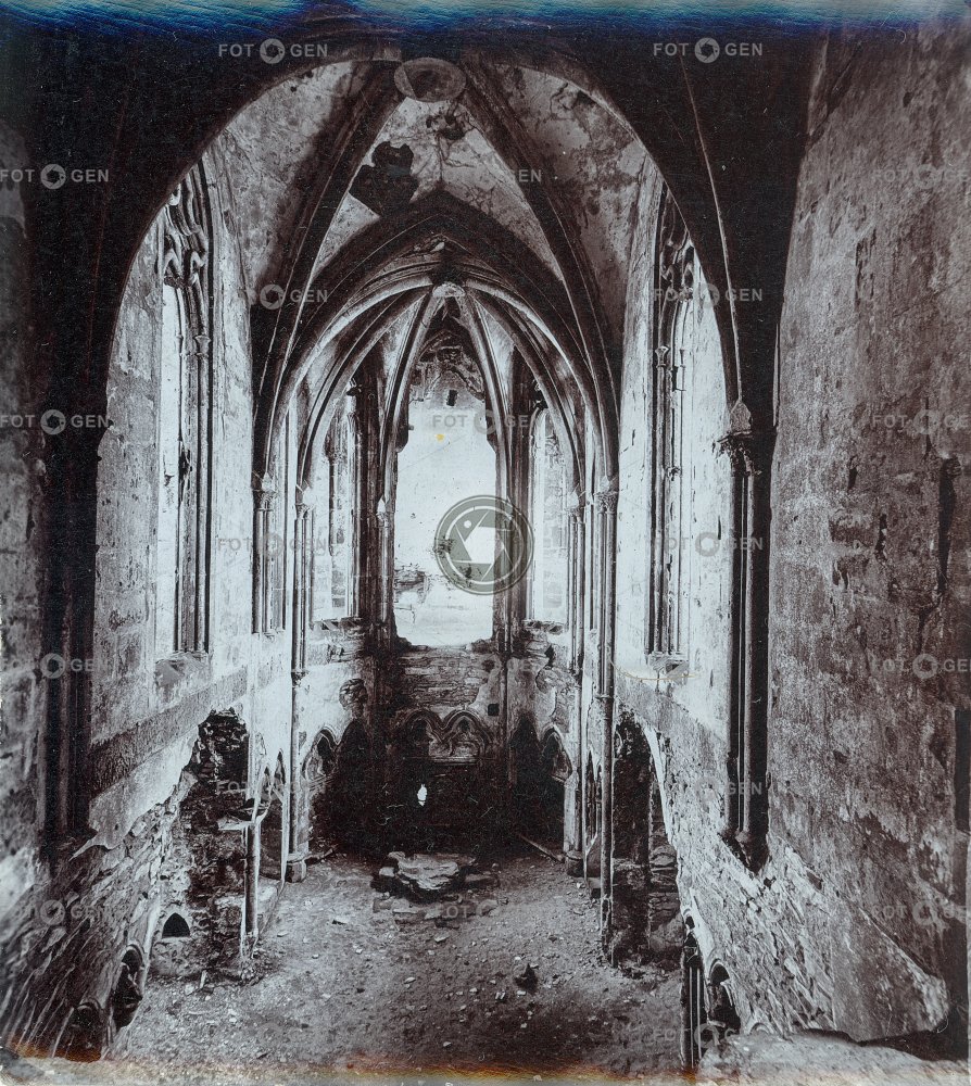 Hrad Bezděz, hradní kaple, polovina stereofotografie