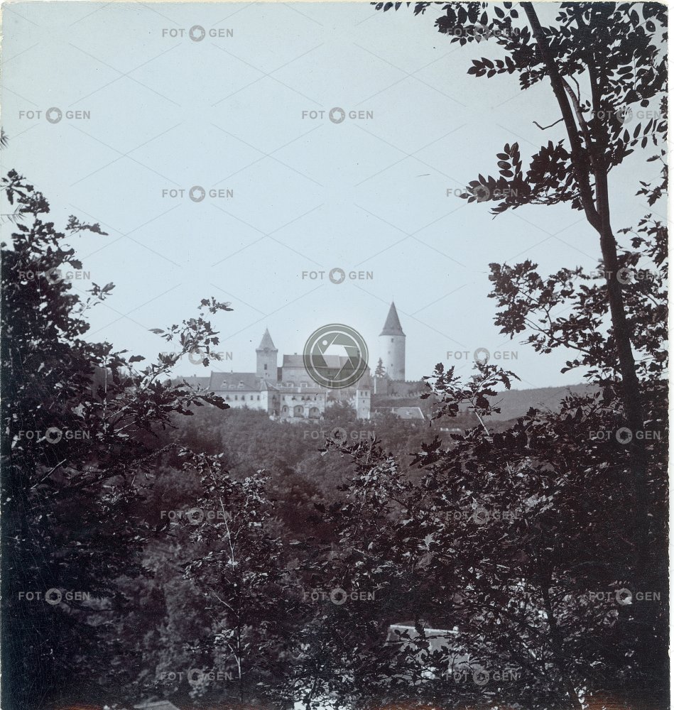 Hrad Křivoklát,  celkový pohled, polovina stereofotografie