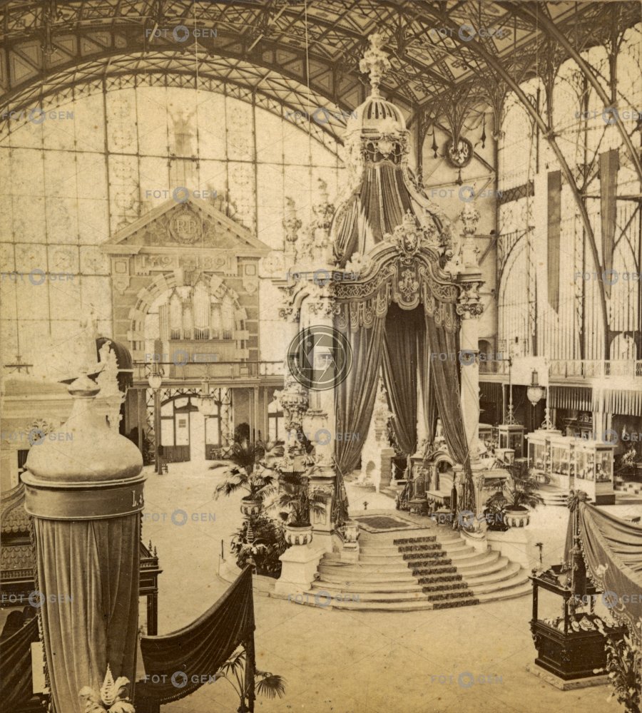 Expozice  v Průmyslovém paláci  na Jubilejní výstavě 1891, polovina stereofotografie