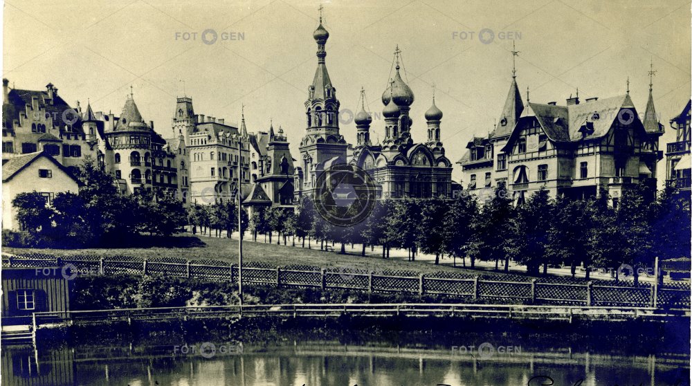 Karlovy Vary, kostel sv. Petra a Pavla, asi 1907, pohlednice