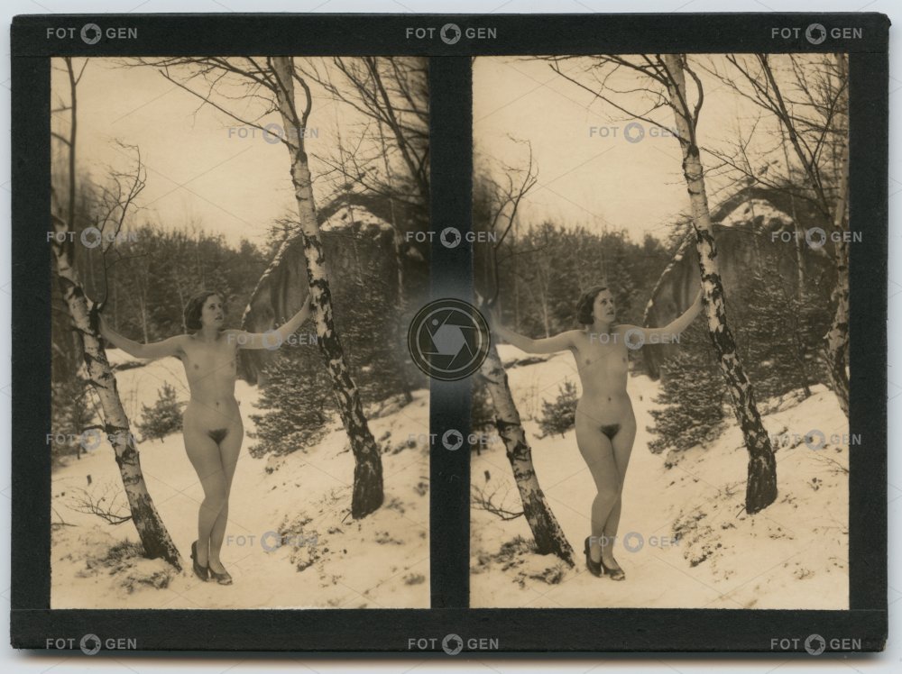 Akt ženy na sněhu,  stereofotografie