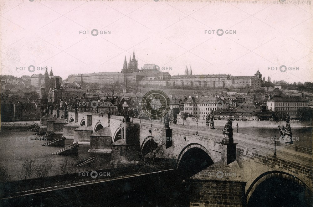 Malá Strana, Hradčany a Karlův most, asi 1894, světlotisk, kabinetka
