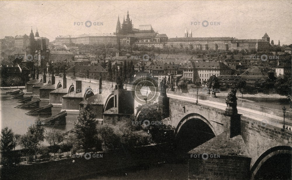 Malá Strana, Hradčany a Karlův most, asi 1895, světlotisk, kabinetka