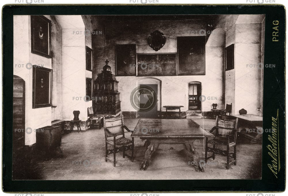 Dobový popisek: Býv. kancel. král. místodržitelství / The old Senators Hall, kol 1888, kabinetka