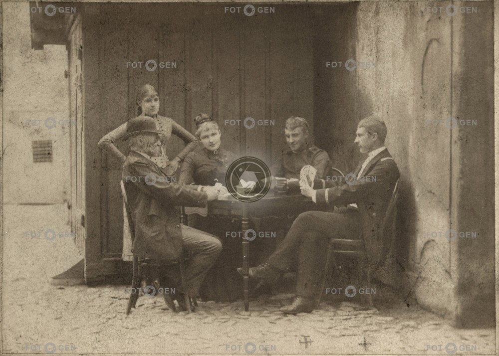 Otec s dětmi hraje karty, kolem 1884, kabinetka