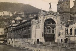 Karlovy Vary, litinová Vřídelní kolonáda (otevřena 1. 5. 1879)