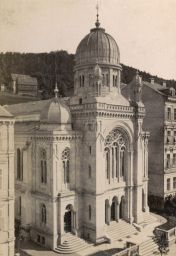 Karlovy Vary, synagoga (vysvěcena 1877) )