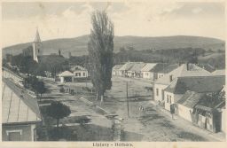 Lipjany Héthárs náměstí lidé koně povozy Lichtig 1927
