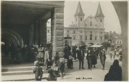Žilina náměstí podloubí trhy 1928