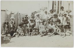Grado Itálie plavky lidé na pláži 31.7.1913