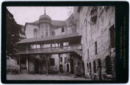 Kutná Hora, Vlašský dvůr, nádvoří, kabinetka