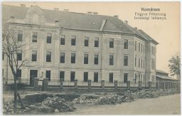 Komárno Komárom vojsko armáda Jezdecká kasárna arcivévody Fridricha