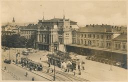 Brno nádraží reklama Ladol Sodax dutinky Abadie tramvaj