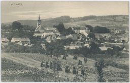 Vizovice Zlín střed města kostel snopy nakl. Macháček IDYLICKÉ