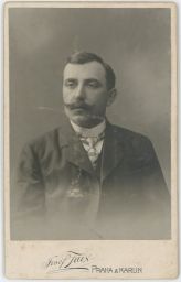 Praha Ječná 11 Karlín Královská třída minikabinetka ateliér Josef Faix