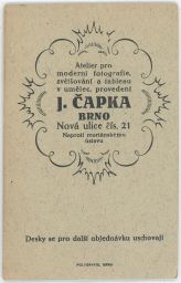 Černý emblém fotoateliér J.Čapka Brno Nová ulice 21