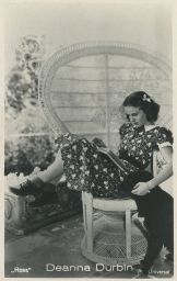 Americká herečka zpěvačka kanadského původu Deanna Durbin