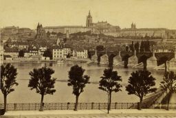 Karlův most, Malá Strana a Hradčany z nábřeží, vizitka