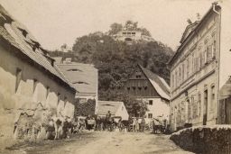 Krupka, ulice s hotelem U korunního prince saského