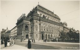 Praha Národní divadlo tramvaje 1938