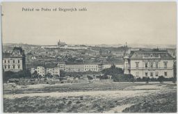 Praha celkový pohled z Riegrových sadů