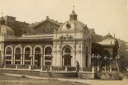 Karlovy Vary, Blanenský pavilon (postaven 1880-1881,otevření hudebního sálu a restaurace proběhlo 5. 6. 1881 )