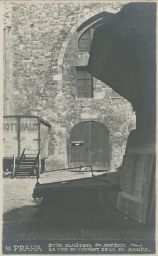 Praha dvůr Anenský klášter maringotka (cirkus?) Gottwald sklad Klein