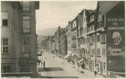 Děčín třída Kl. Gottwalda reklama Pivovar Podmokly 1951