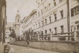 Karlovy Vary, Kostelní ulička, vizitka