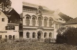 Karlovy Vary, fara kostela sv. Petra a Pavla