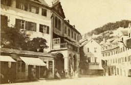 Karlovy Vary, Dům Marktbrunn, vizitka