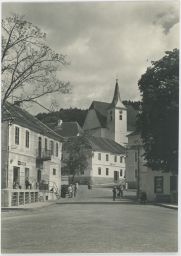 Brloh náměstí potraviny Český Krumlov 1970 VF