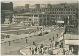 Gottwaldov Zlín Svit Tržnice zmrzlina kobylky VF 1969