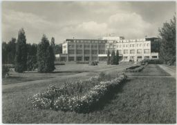 Otrokovice Zlín Společenský dům ZK ROH květinový záhon VF 1967