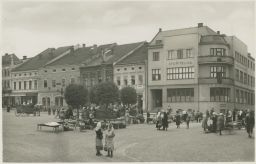 Valašské Meziříčí Vsetín náměstí spořitelna 1949