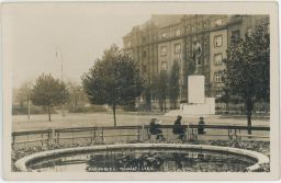 Pardubice náměstí Legií pomník TGM 1930