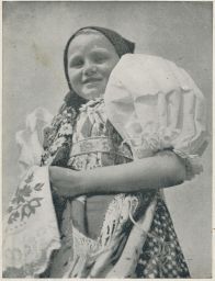 etnografie kroje děvče Chodsko Domažlice foto Regál nakl. Hötzl