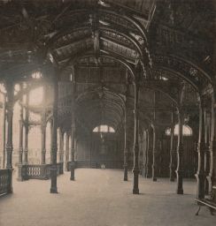 Karlovy Vary, Tržní kolonáda, polovina stereofotografie (dokončena 1883)