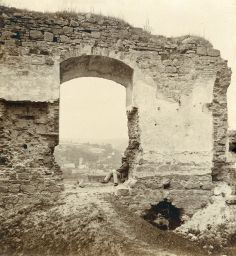 Zřícenina zámku Zásadka, polovina stereofotografie