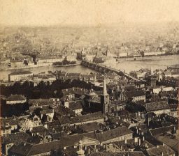 Malá Strana a Staré Město v okolí Karlova mostu, polovina stereofotografie