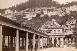 Karlov Vary, empirová Vřídelní kolonáda, vizitka