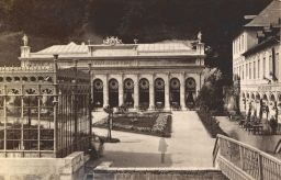 Karlovy Vary, kavárna Pupp a zahrada